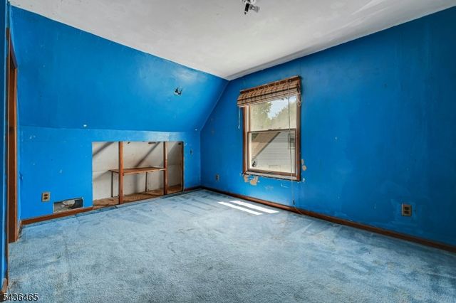 21 Butler Pl, Wanaque Boro, NJ 07420