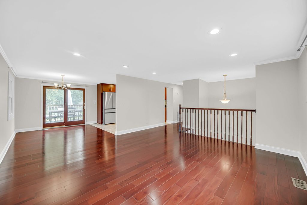 515 Falmouth Lane, Schaumburg, IL 60193 — photo 5