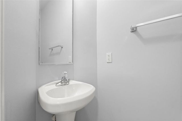 1947 Lakeshore Overlook Circle NW, Kennesaw, GA 30152