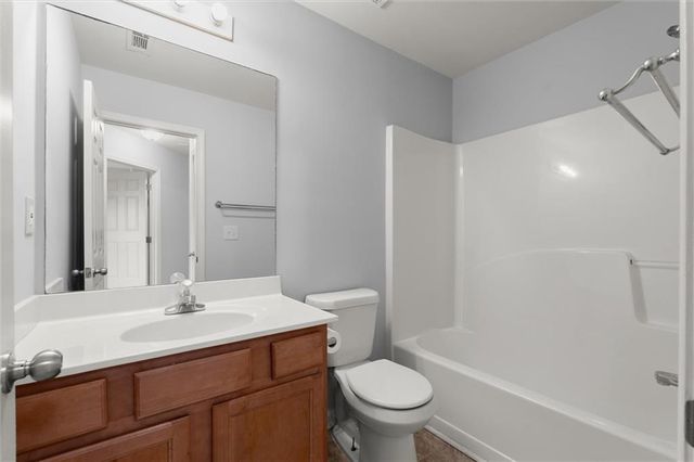 1947 Lakeshore Overlook Circle NW, Kennesaw, GA 30152