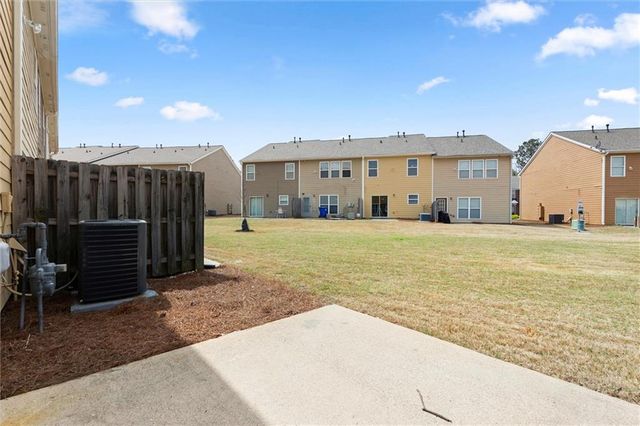 1947 Lakeshore Overlook Circle NW, Kennesaw, GA 30152