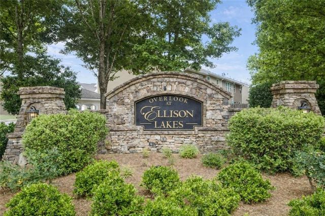 1947 Lakeshore Overlook Circle NW, Kennesaw, GA 30152