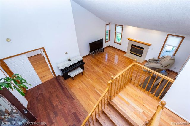 6241 Smithfield Drive, Troy, MI 48085