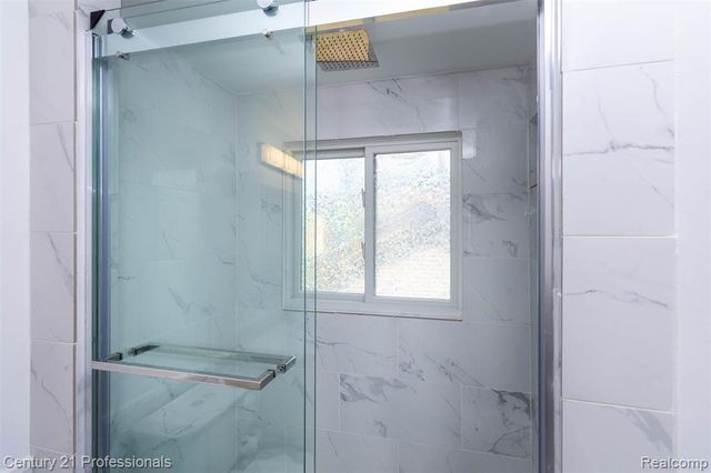6241 Smithfield Drive, Troy, MI 48085