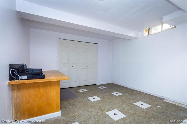 6241 Smithfield Drive, Troy, MI 48085