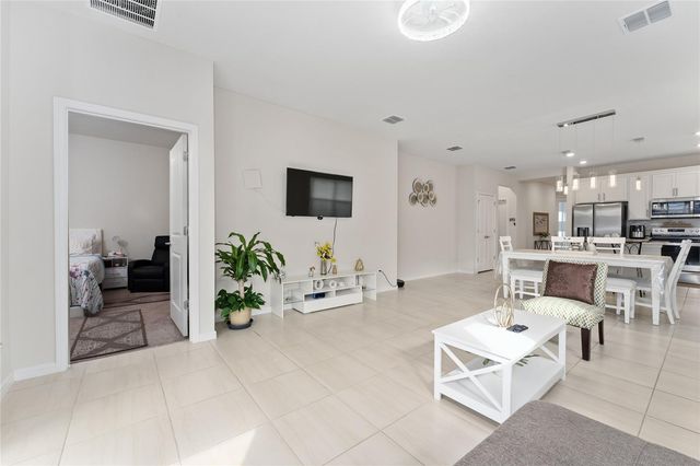 1880 SPRING SHOWER CIRCLE, Kissimmee, FL 34744