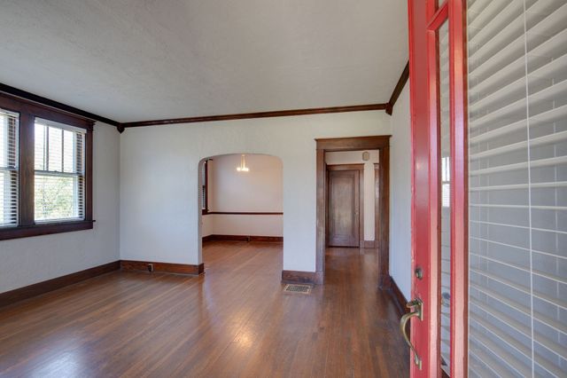 1031 Maynor Ave, Nashville, TN 37216