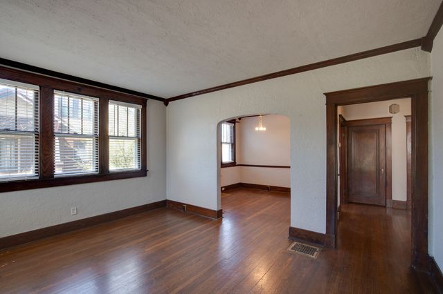 1031 Maynor Ave, Nashville, TN 37216