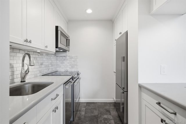 185 W Park Avenue 518, Long Beach, NY 11561