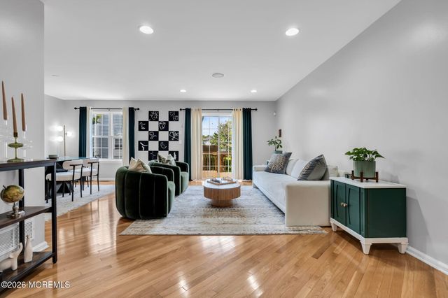 29 Hanna Lane 277, Laurence Harbor, NJ 08879