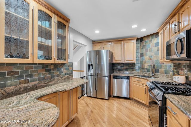 29 Hanna Lane 277, Laurence Harbor, NJ 08879