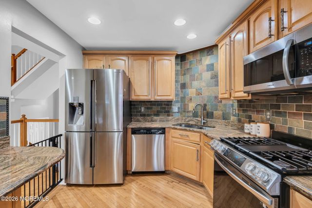29 Hanna Lane 277, Laurence Harbor, NJ 08879