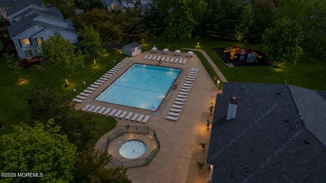 29 Hanna Lane 277, Laurence Harbor, NJ 08879