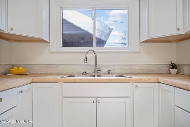 304 S Shawnee Terrace, Louisville, KY 40212