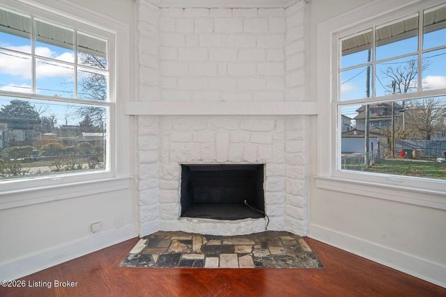 304 S Shawnee Terrace, Louisville, KY 40212