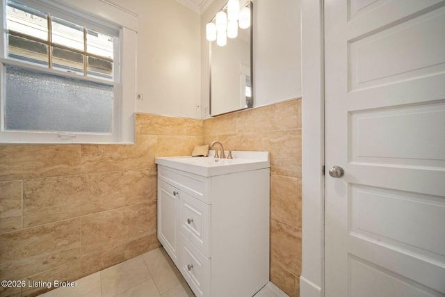 304 S Shawnee Terrace, Louisville, KY 40212