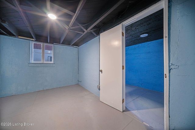 304 S Shawnee Terrace, Louisville, KY 40212