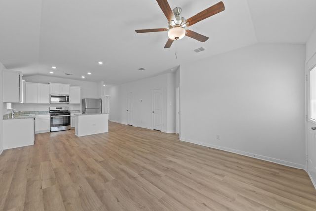 213 Fairlawn WAY, Maxwell, TX 78656