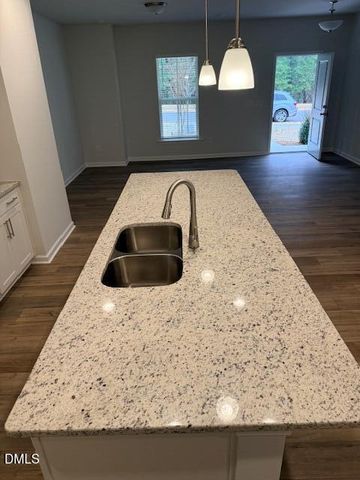 201 Broomside Avenue, Raleigh, NC 27603