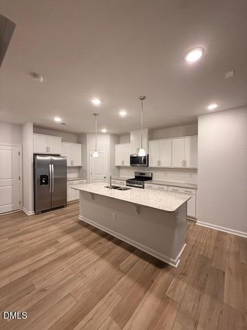 201 Broomside Avenue, Raleigh, NC 27603