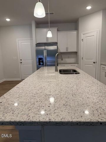 201 Broomside Avenue, Raleigh, NC 27603