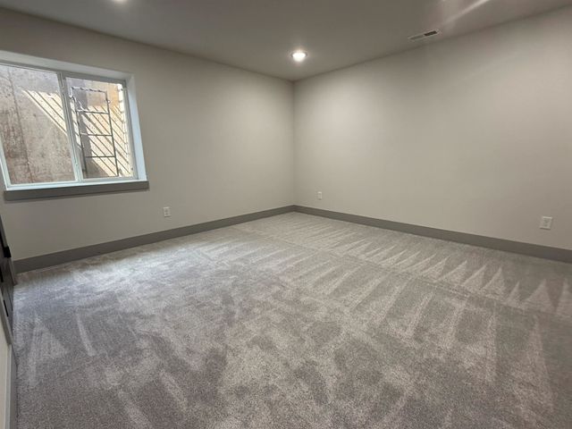 5350 W 42nd St South, Wichita, KS 67215