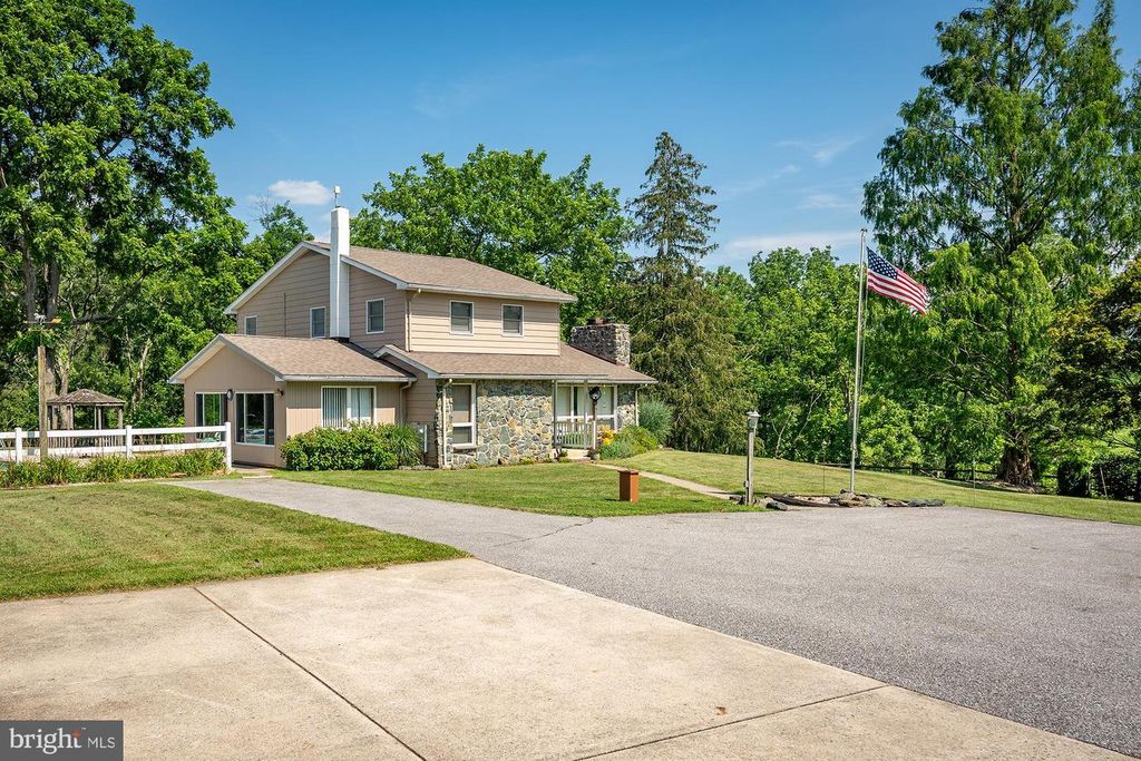 2424 SHILOH RD, Hampstead, MD 21074