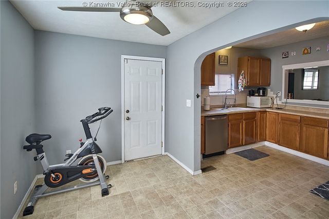 92 Coon Avenue, Dunbar, WV 25064