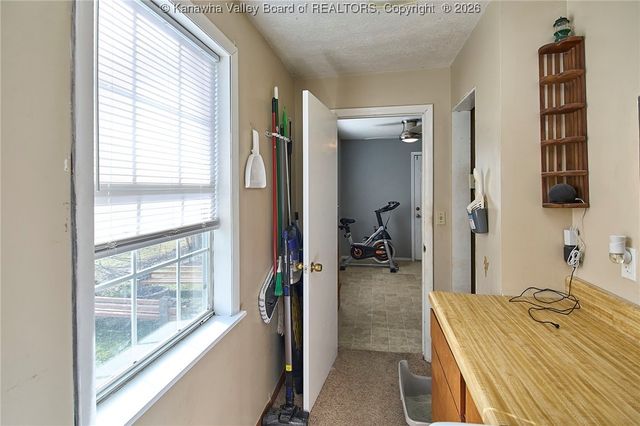 92 Coon Avenue, Dunbar, WV 25064