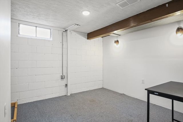 8 University Court, Normal, IL 61761