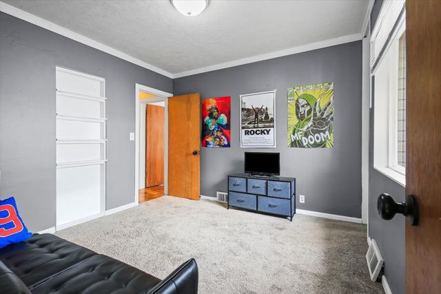 8 University Court, Normal, IL 61761