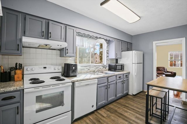 8 University Court, Normal, IL 61761