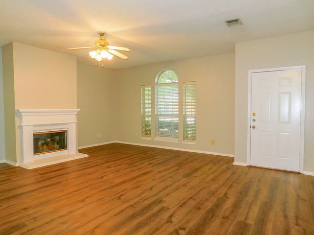 3933 PARKHAVEN Drive, Denton, TX 76210