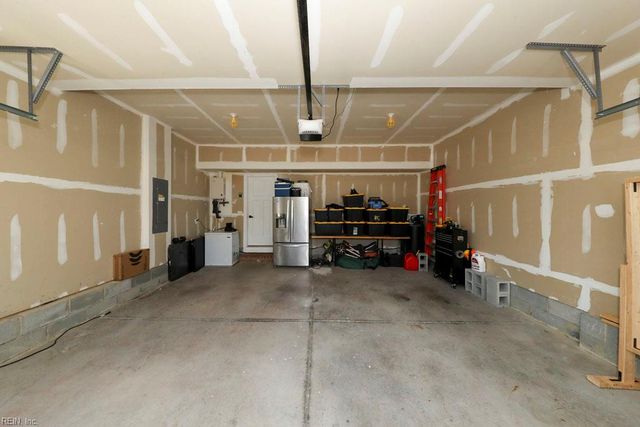 221 Terrywood DR, Suffolk, VA 23434