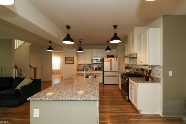 221 Terrywood DR, Suffolk, VA 23434