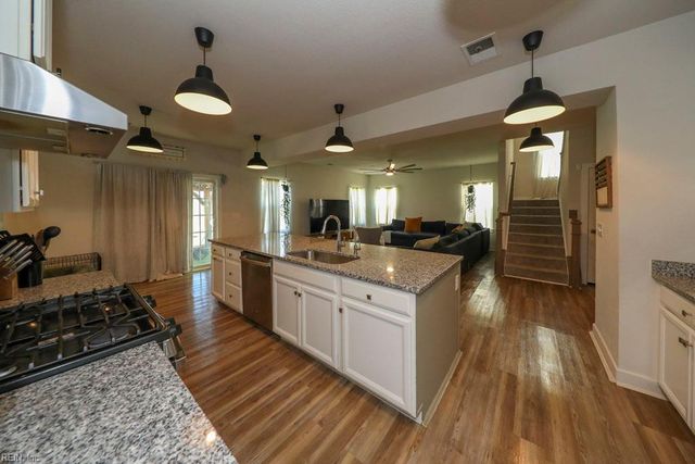 221 Terrywood DR, Suffolk, VA 23434