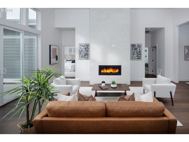 1106 ROCK CREEK Rd, Hood River, OR 97031