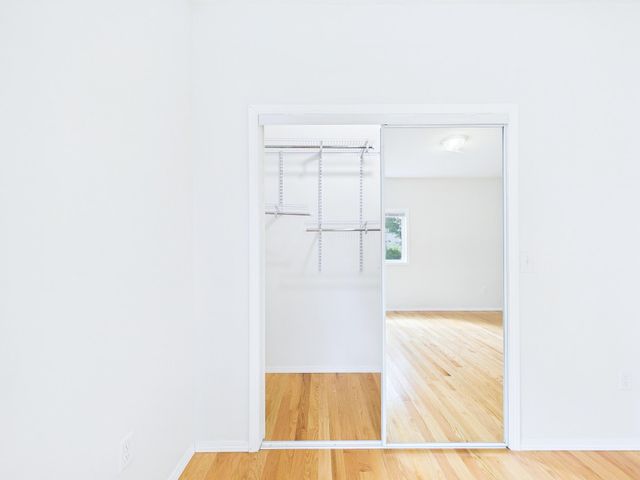 983 Cook Avenue E, Saint Paul, MN 55106