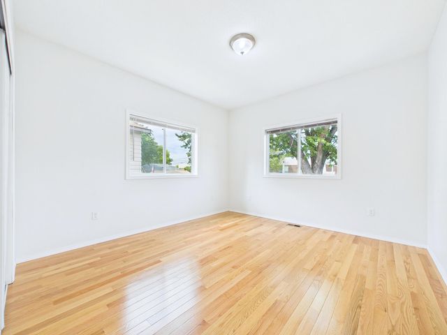 983 Cook Avenue E, Saint Paul, MN 55106