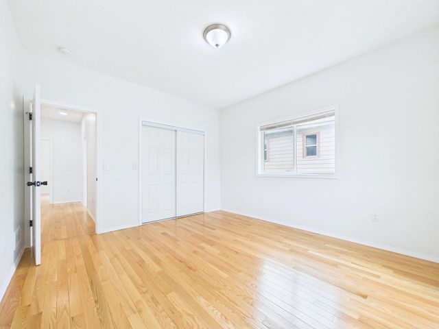 983 Cook Avenue E, Saint Paul, MN 55106