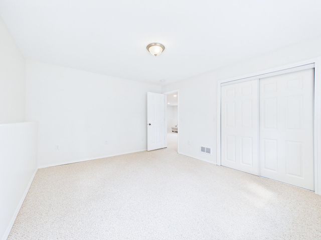 983 Cook Avenue E, Saint Paul, MN 55106