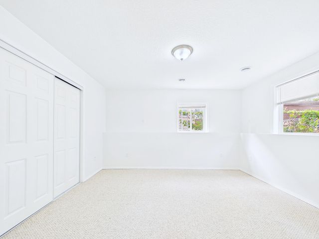 983 Cook Avenue E, Saint Paul, MN 55106