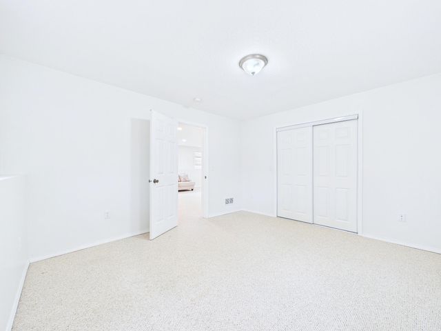 983 Cook Avenue E, Saint Paul, MN 55106