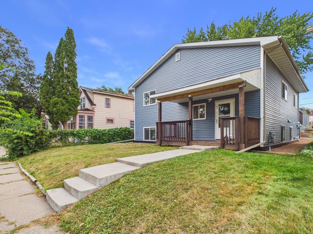 983 Cook Avenue E, Saint Paul, MN 55106