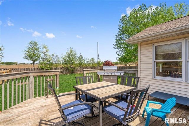 1009 MONARCH Drive, Chatham, IL 62629