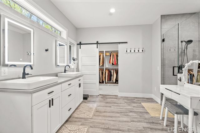 3190 Light House Way, Saugatuck Twp, MI 49453