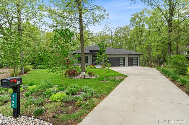 3190 Light House Way, Saugatuck Twp, MI 49453