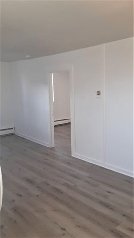 143 Groveland St 5, Haverhill, MA 01830