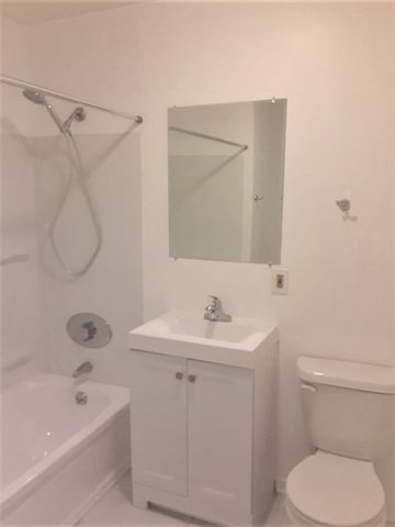 143 Groveland St 5, Haverhill, MA 01830