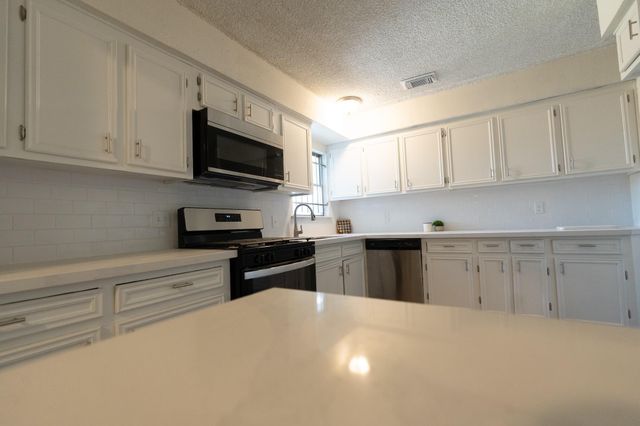 5631 Westover Street, Houston, TX 77033
